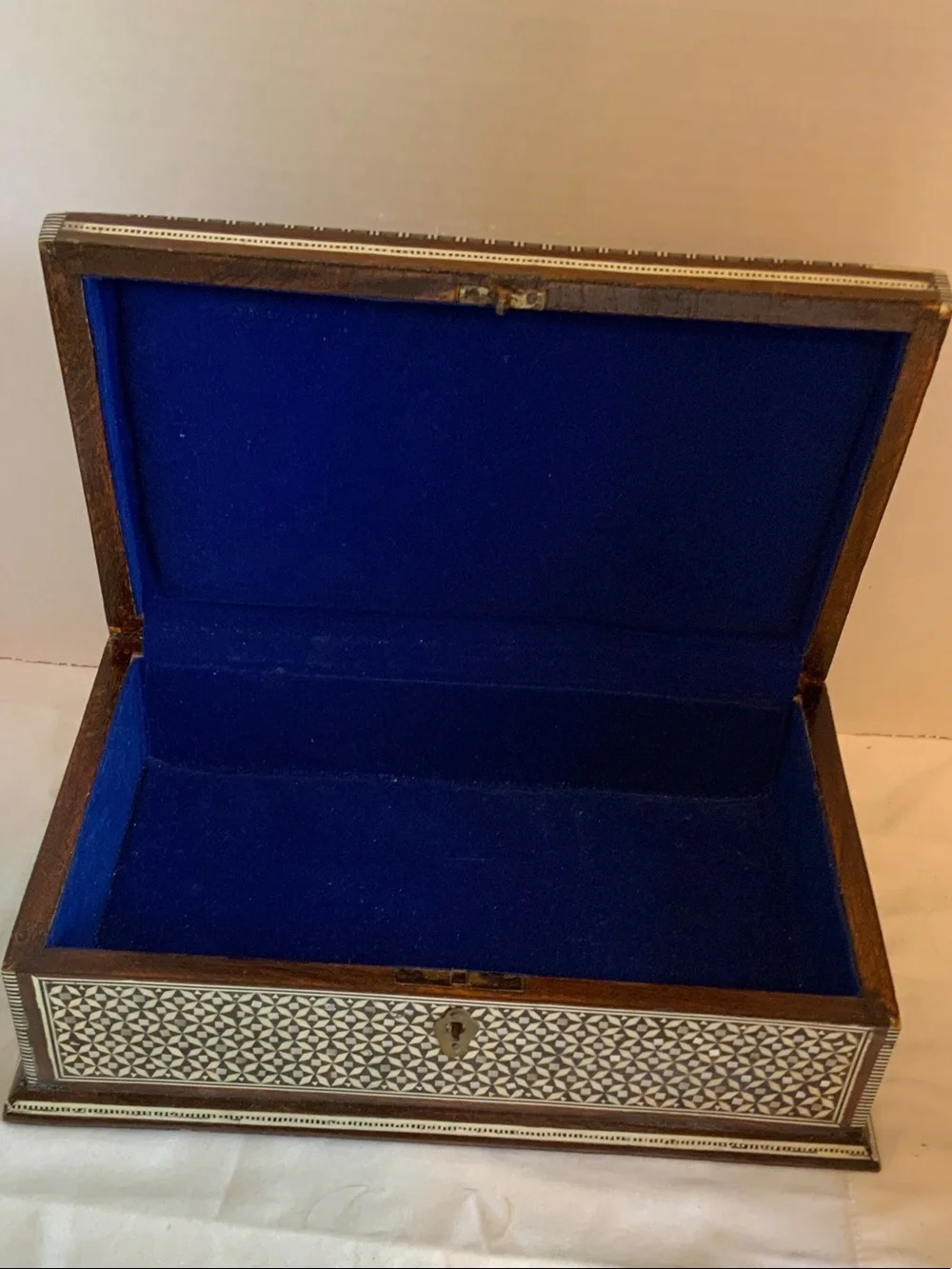 Inlaid Pattern Jewelry Organizer Box in Brown and Cream